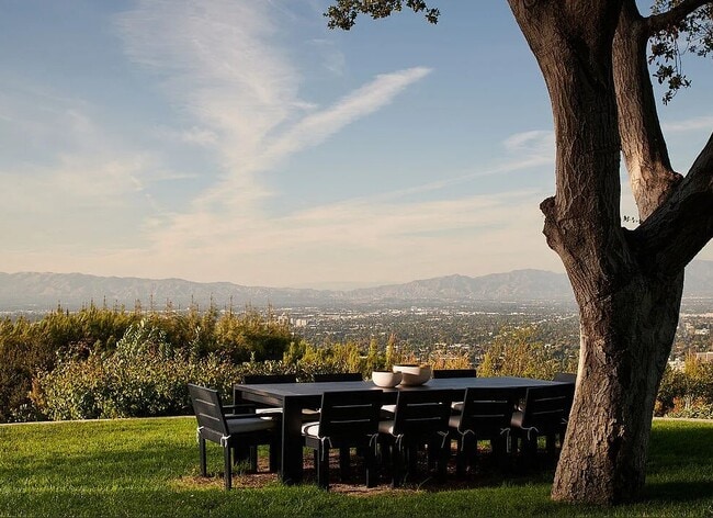 Building Photo - 13331 Mulholland Dr