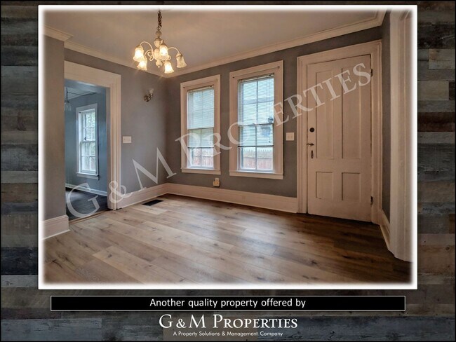 Building Photo - 3-Bedroom Rental Home: South Wedge Neighborhood!