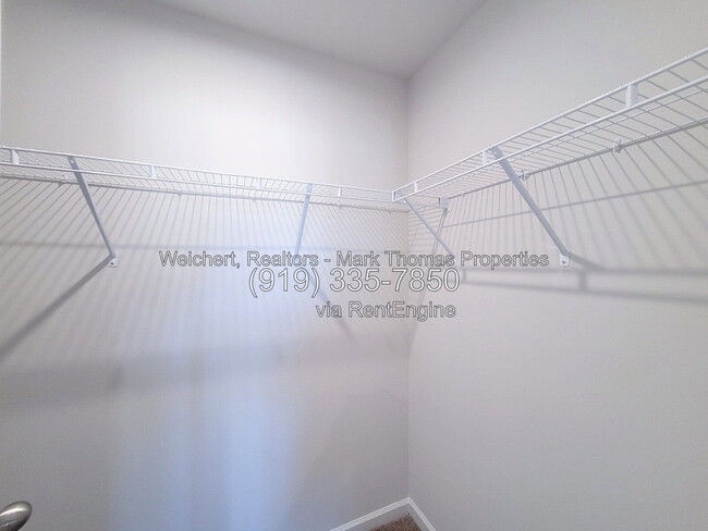 Building Photo - 1117 Bridgewater Dr