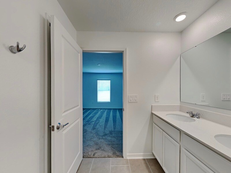 Building Photo - 755 Staffora St