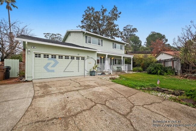 Building Photo - 60 Deerhaven Pl