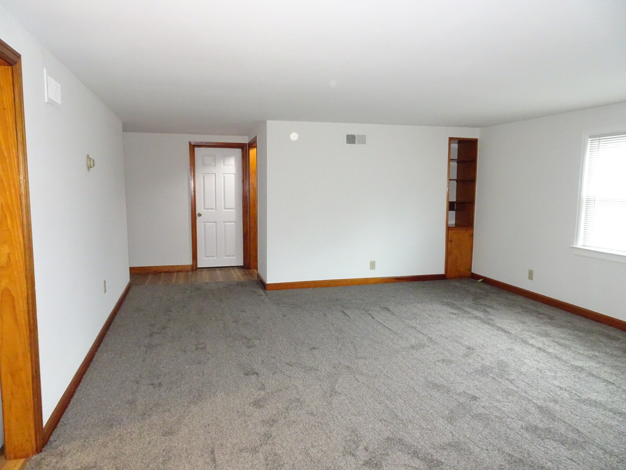 living room - 833 S Cory St