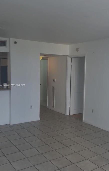 Building Photo - 540 Brickell Key Dr