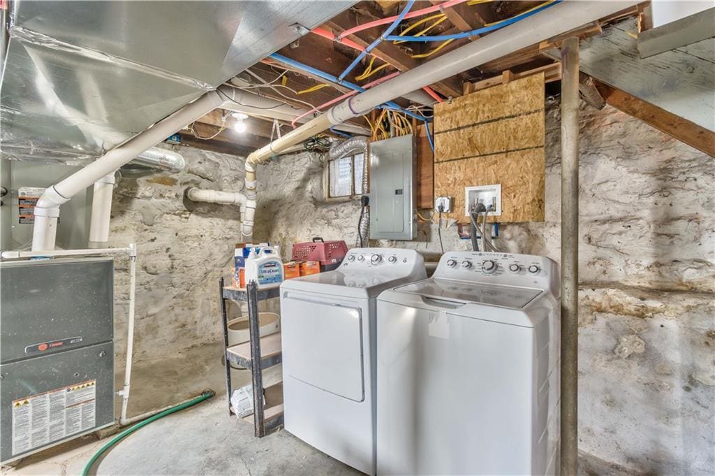 Basement (washer and drier) - 4244 Holmes St