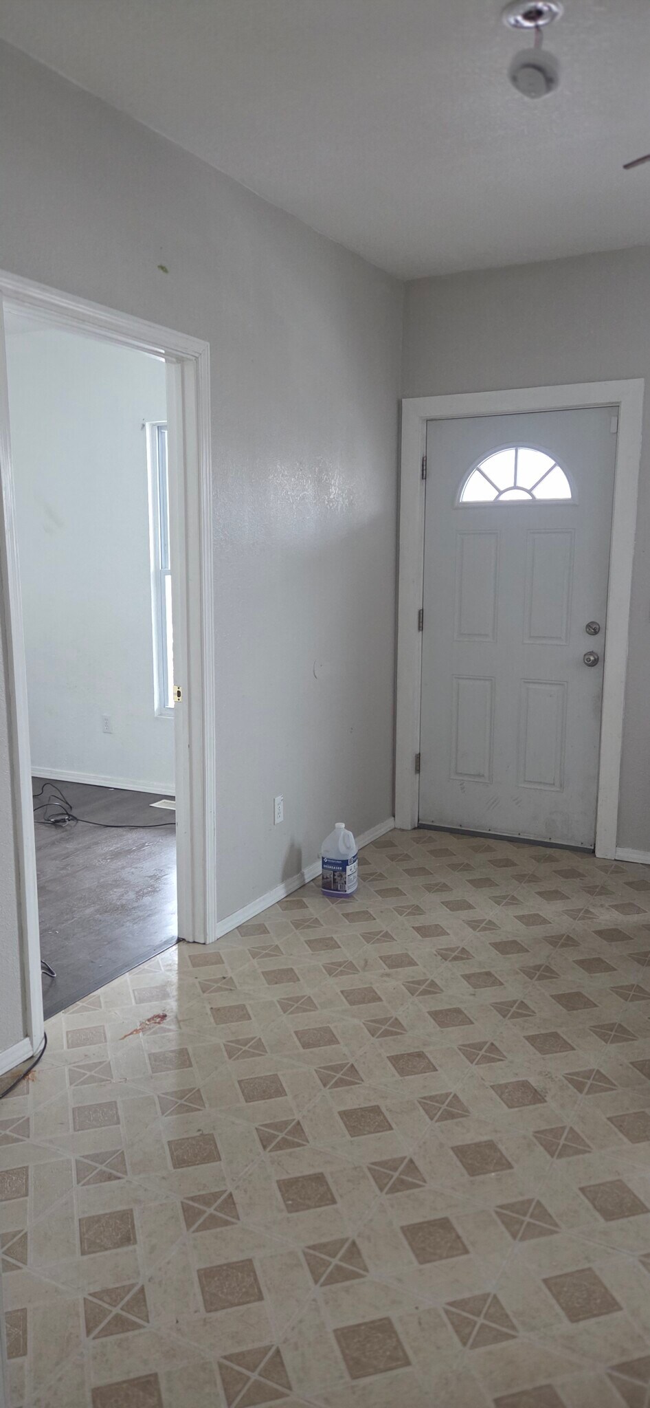 Building Photo - 1912 Mead St