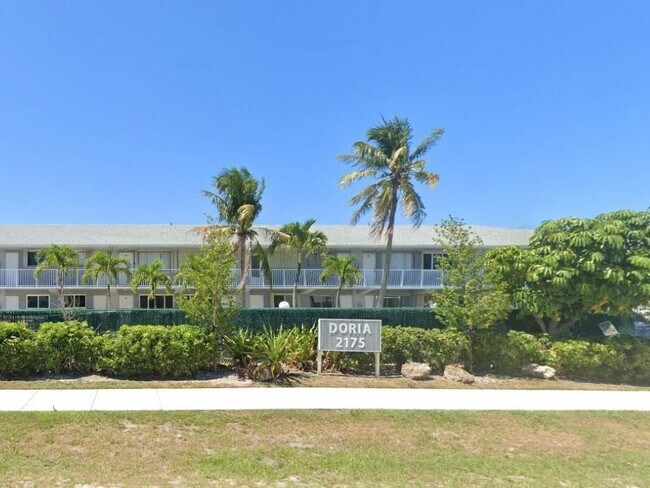 Building Photo - 2175 NE 56th St