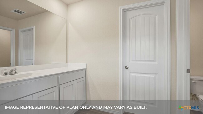 Building Photo - 1009 Alma Dr