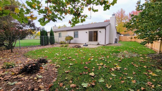 Building Photo - 1601 Coventry Dr