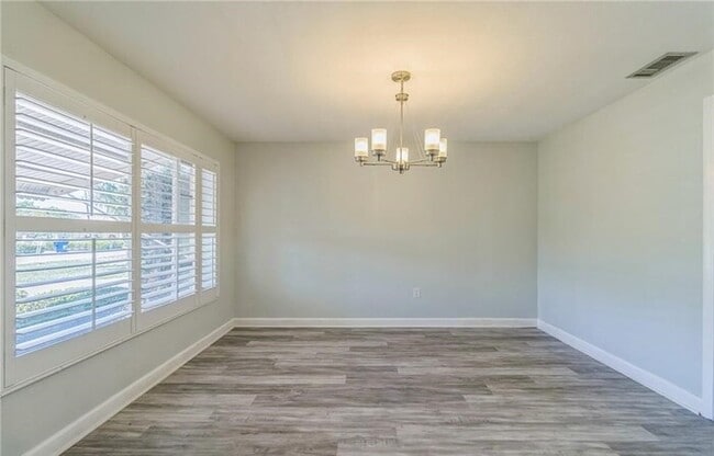 Building Photo - North Fort Myers Pool Home