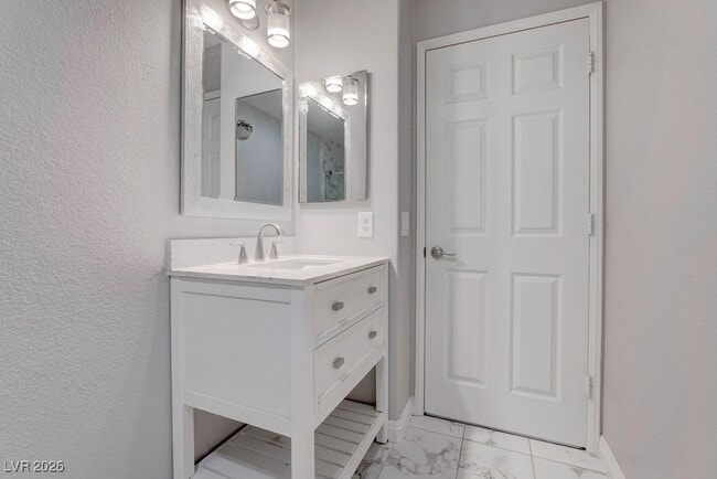 Building Photo - 7898 Spindrift Cove St