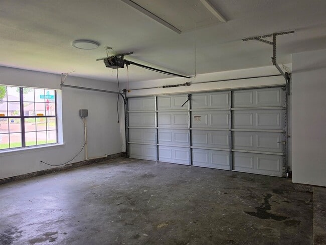 Building Photo - 1233 St Patrick Dr