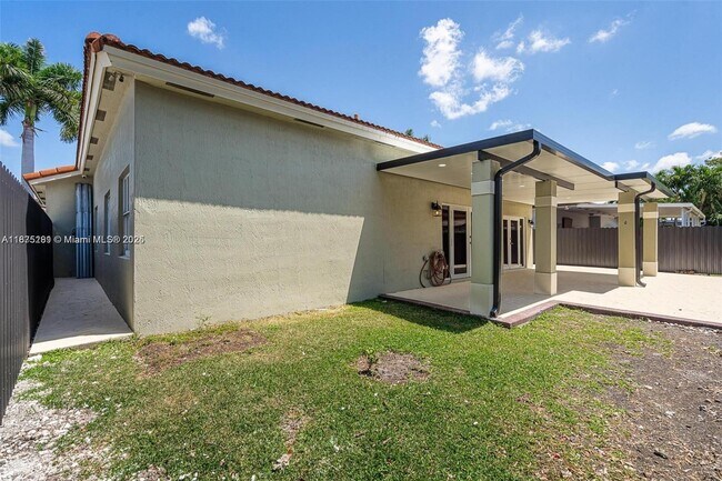 Building Photo - 14880 SW 32nd St