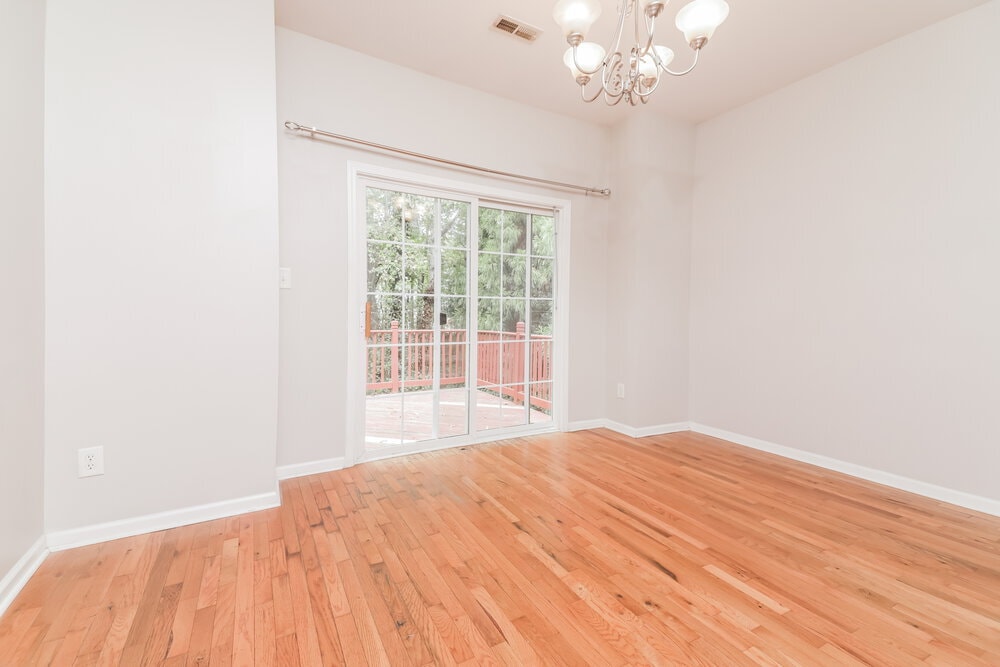 Building Photo - 8173 Rolling Glenn Dr