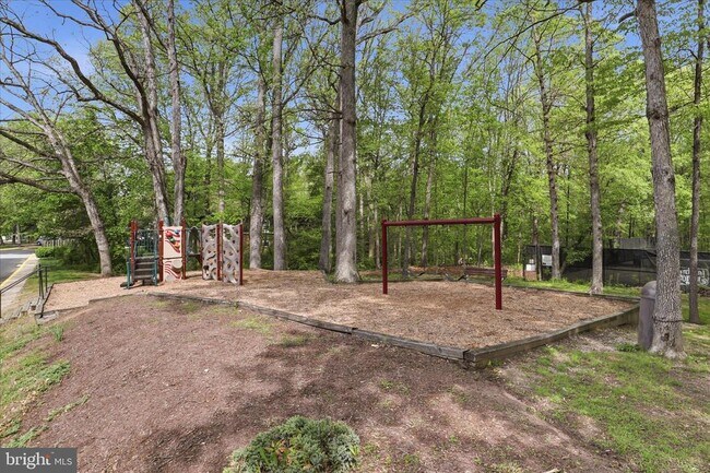 Building Photo - 8114 Colony Point Rd