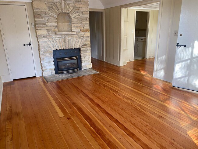 Building Photo - Historic Hugh Comstock Cottage in the Heart of Carmel-by-the-Sea