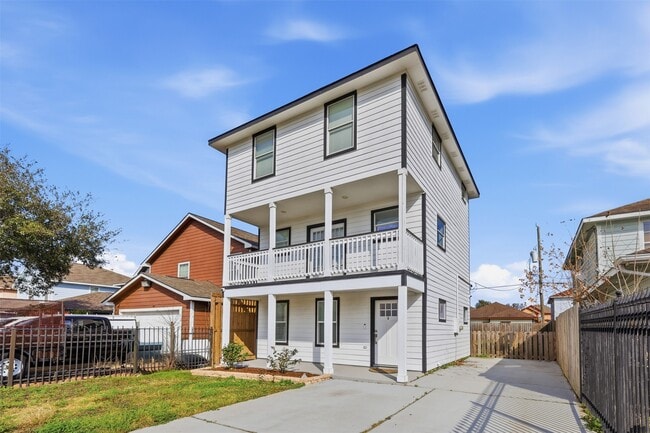 Building Photo - 9026 McGallion Rd