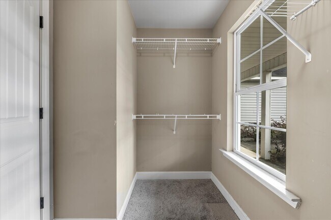 Building Photo - 2712 Big Dog Tr