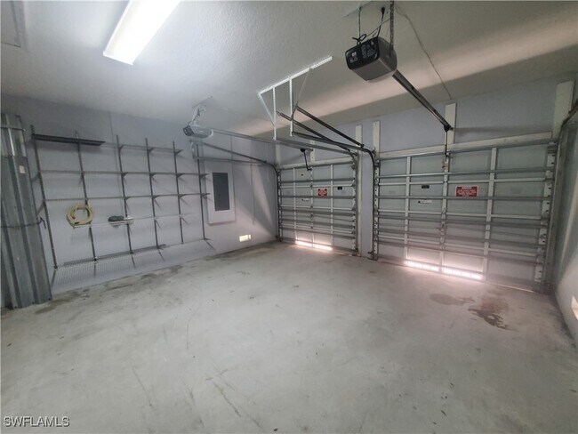 Building Photo - 15435 SW 24th Terrace