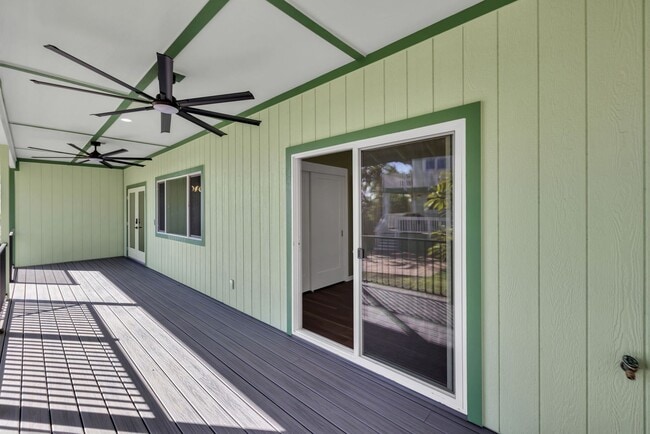 Building Photo - 1276 S Nahale Pl