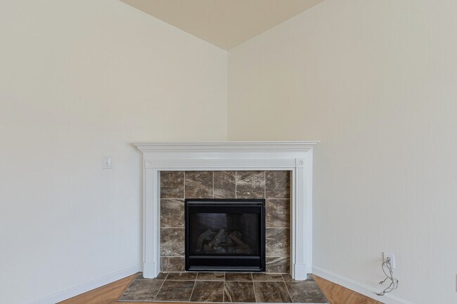 Building Photo - 1124 27th St NW