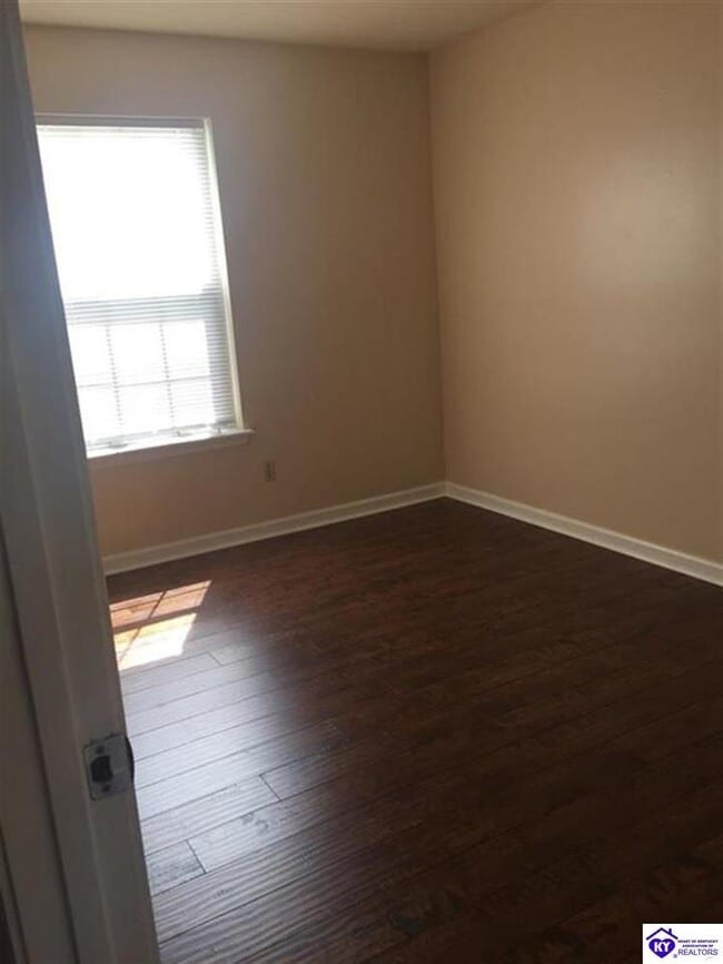 Building Photo - 635 Independence Dr