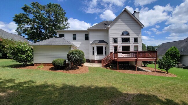 Building Photo - 95 River Park Ln