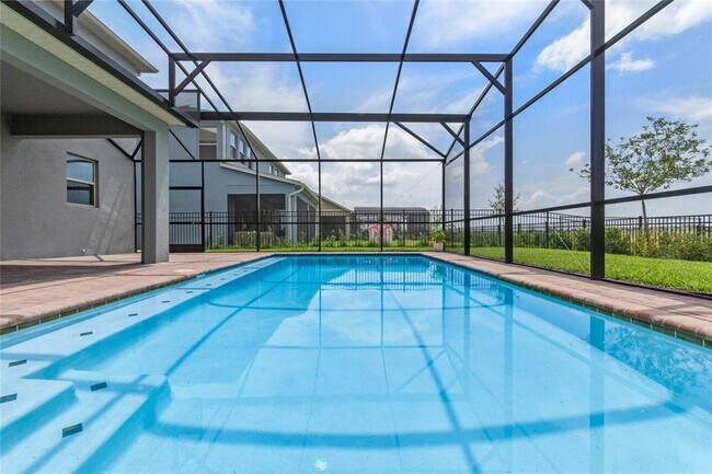 Building Photo - 16771 Oakboro St