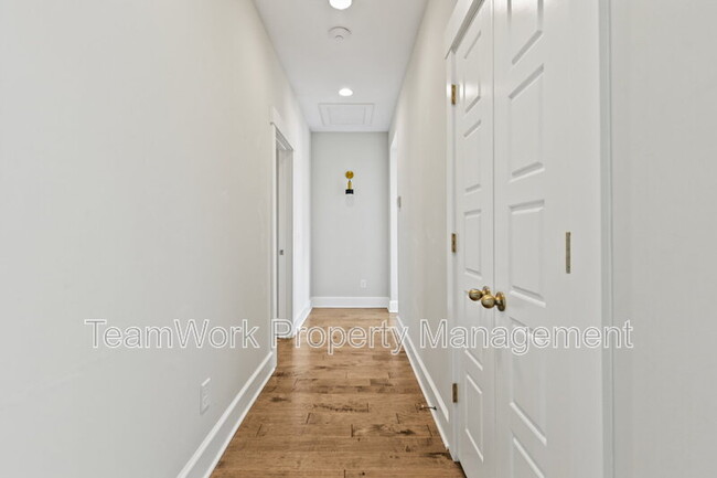 Building Photo - 1485 Menhaden Ln