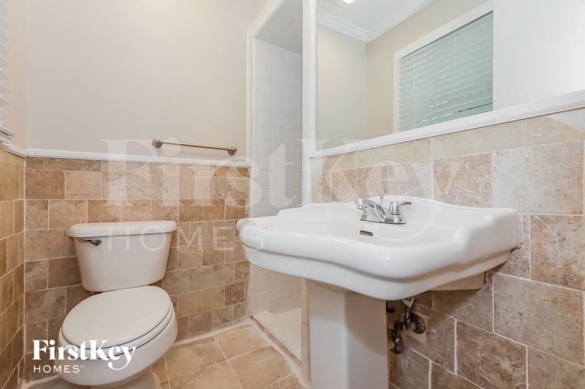 Building Photo - 120 Keowee Cir