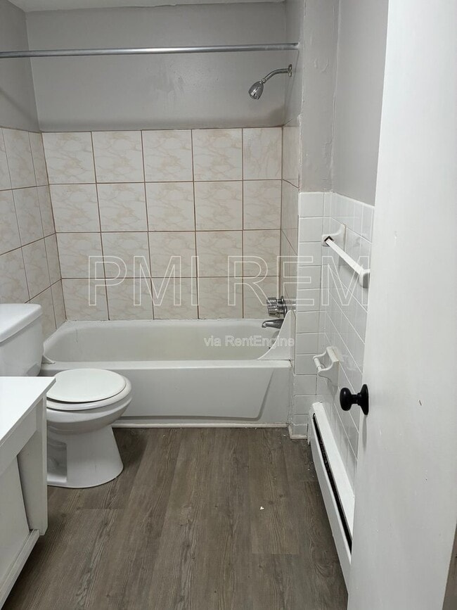 Building Photo - 14221 Triskett Rd