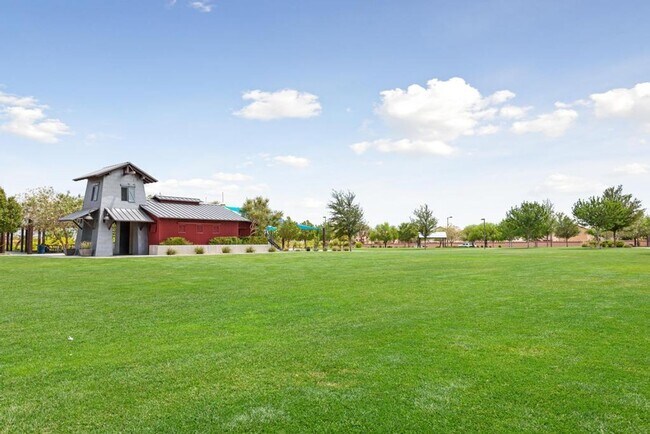 Building Photo - Remodeled Corner Lot with Mountain Views!