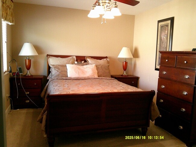 Building Photo - 5002 S Ridgefield Way