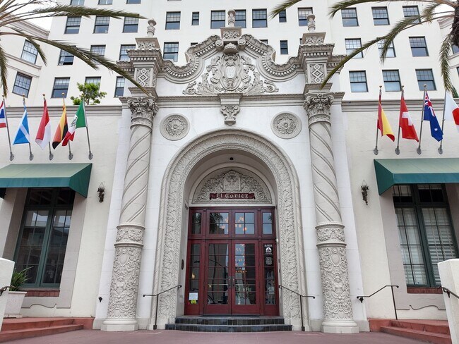 Building Photo - Historic El Cortez Luxury Condo Downtown San Diego