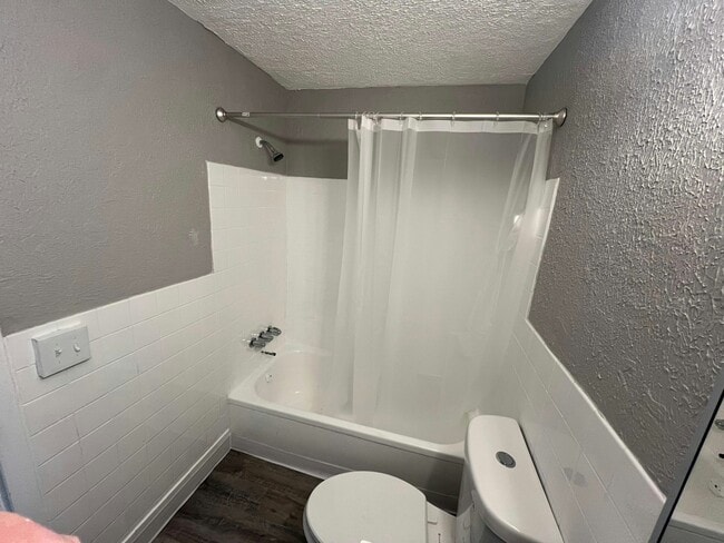 Building Photo - 13430 Euclid Ave