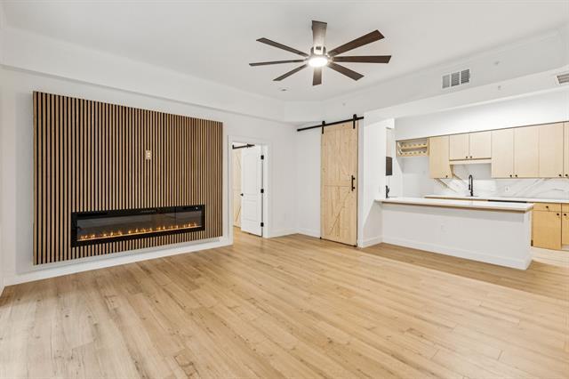 Building Photo - 3225 Turtle Creek Blvd