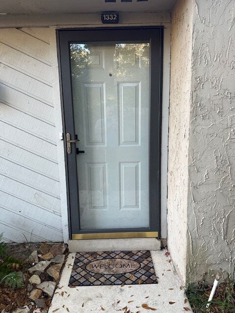 Building Photo - 3801 Crown Point Rd