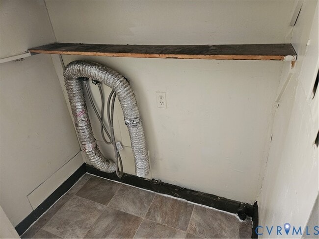 Building Photo - 9330 Halls Run Rd