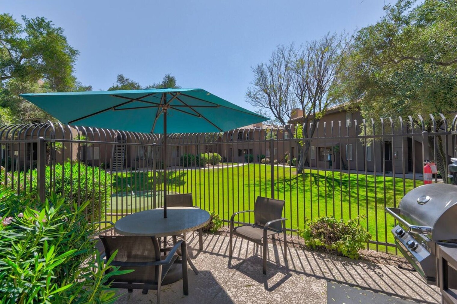 Building Photo - 7009 E Acoma Dr