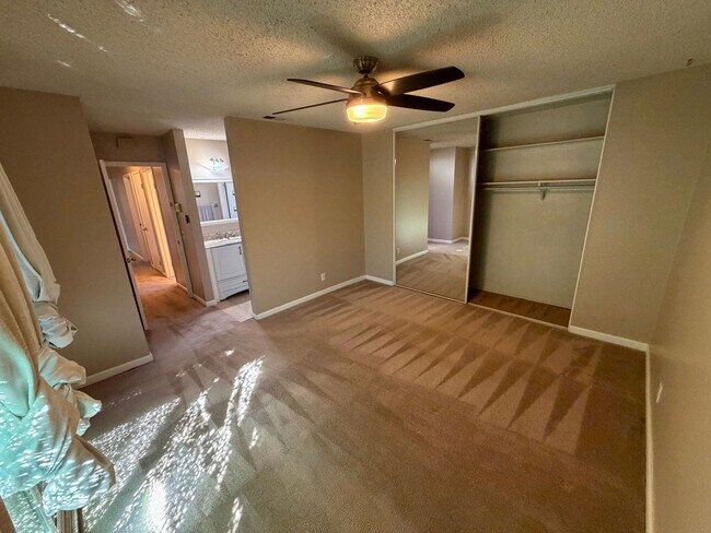 Building Photo - 3 Bedroom | 2 Bathroom | Single family with pool