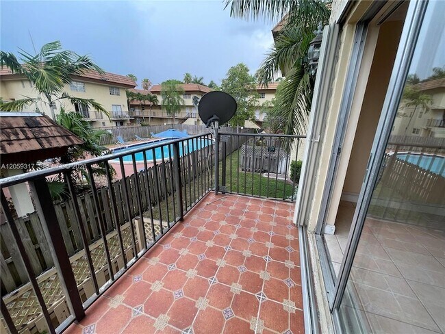 Building Photo - 8600 SW 109th Ave
