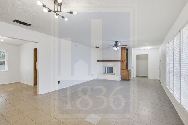 Building Photo - 609 Carlos G Parker Blvd NW