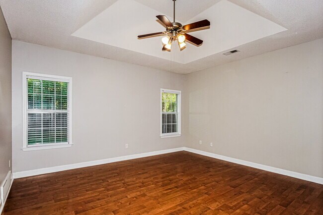 Building Photo - 1128 Casentino St