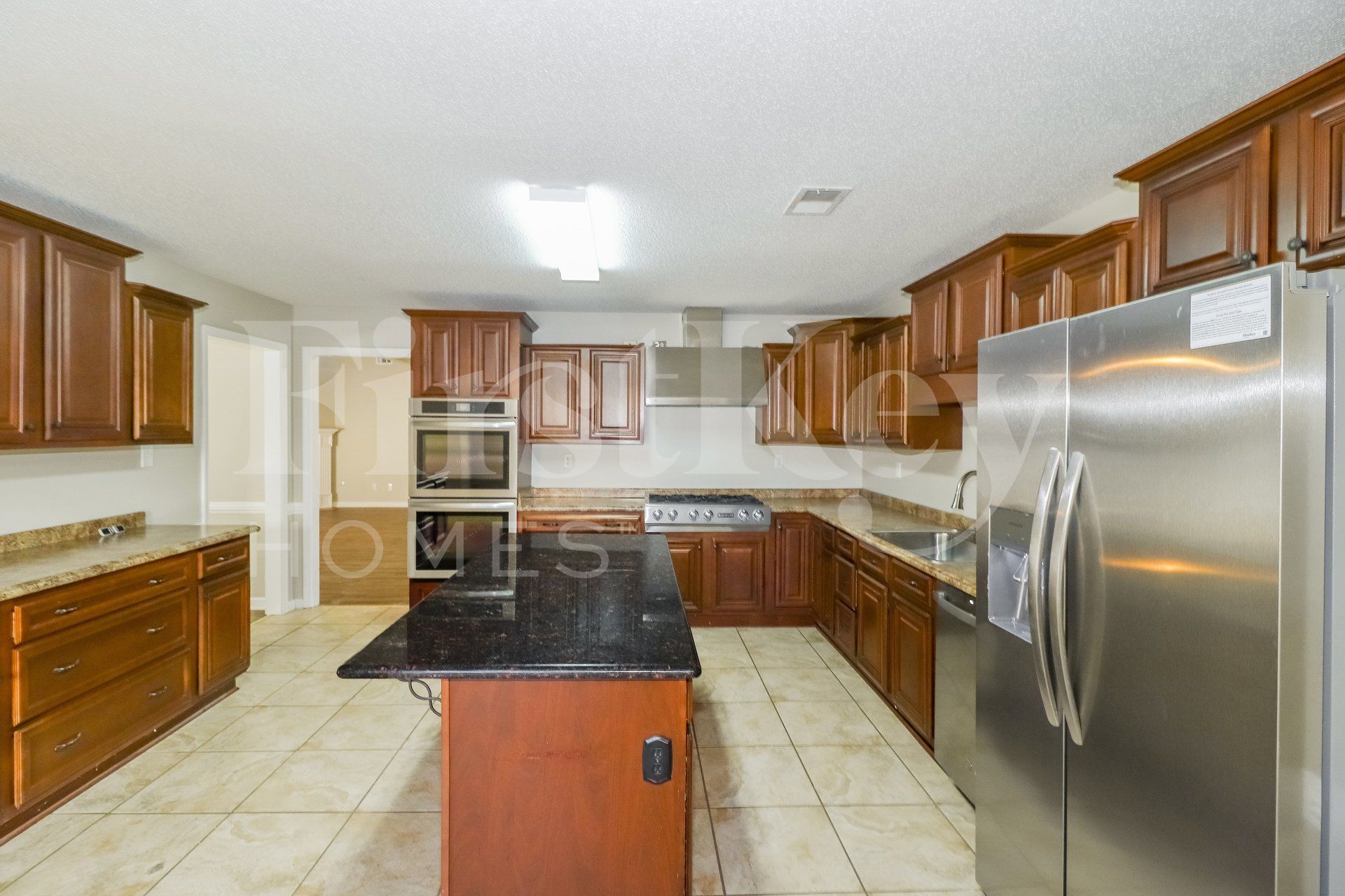 Building Photo - 8827 Dewberry Ln