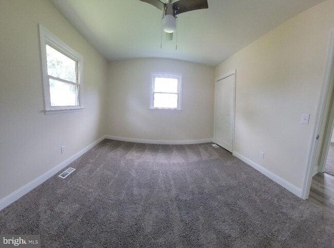 Building Photo - 601 Perry Dr