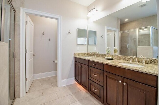 Building Photo - 3653 Velda Oaks Cir