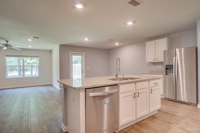 Building Photo - 7328 Lakeside Oak Ct