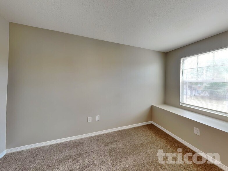 Building Photo - 1446 Firewheel Dr