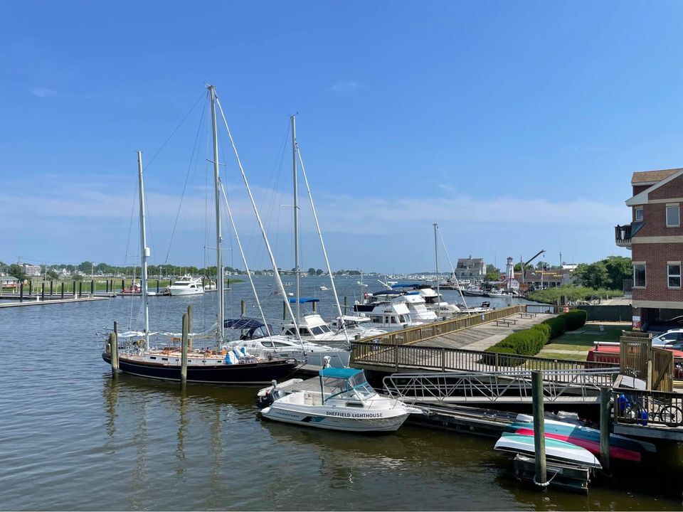 Building Photo - 94 Washington St