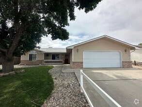 Building Photo - Residential Living