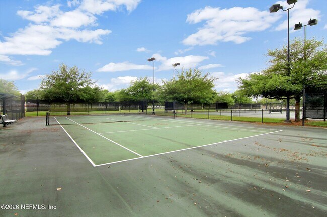 Building Photo - 566 Longmill Ln